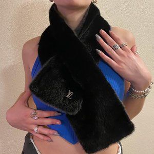 Louis Vuitton Monogram Reverso Fur Scarf Black Mink